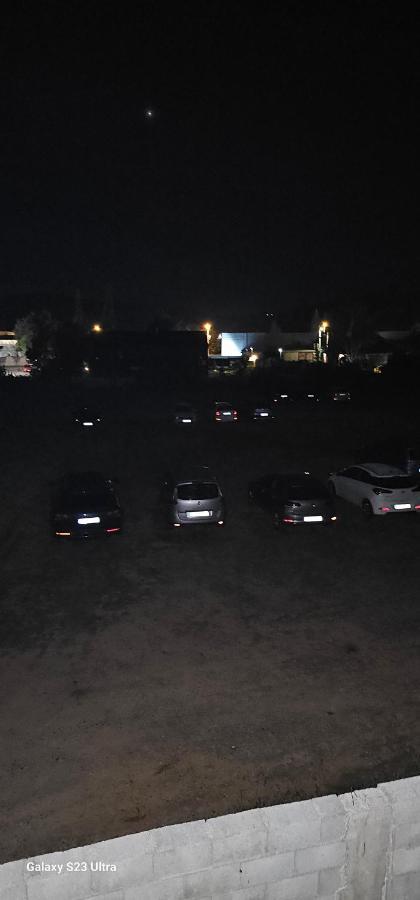 Ekonomic Apartmani Golubovci Exterior foto